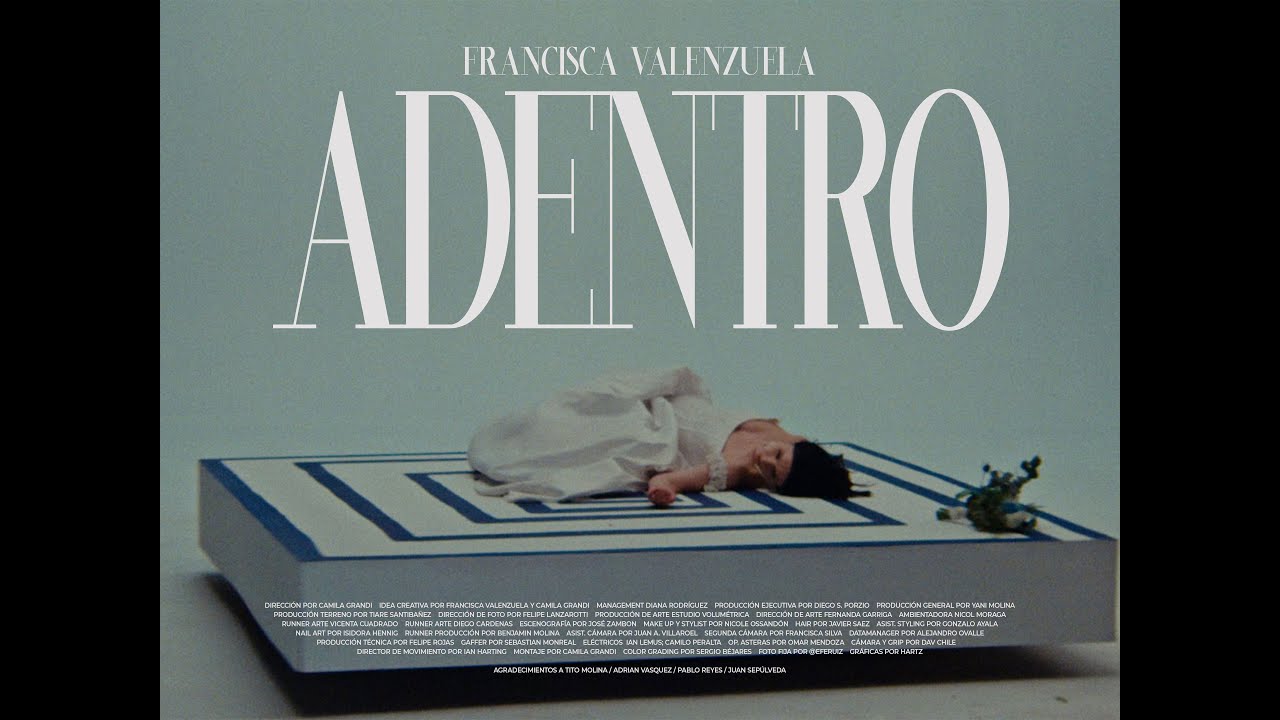 FRANCISCA VALENZUELA RASGA VESTIDURAS CON SU PASADO EN NUEVO VIDEO DE “ADENTRO”
